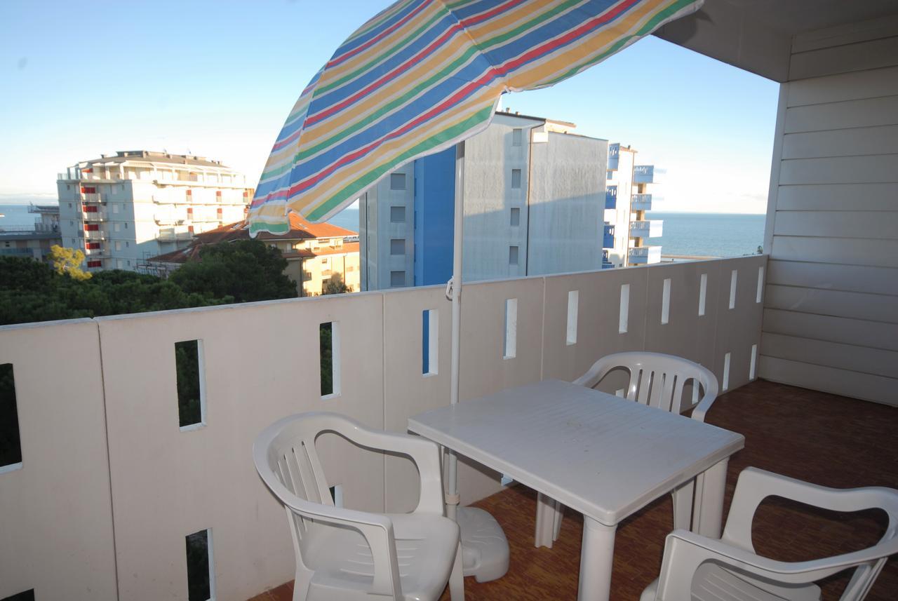 Appartamenti Luna Lignano Sabbiadoro Exterior foto